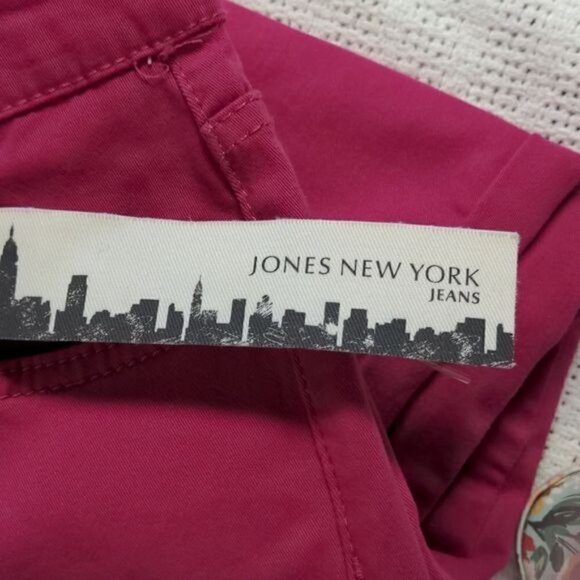 Jones New York Jean Pink Slimming Feature Cuffed Zip Jean Sz 4 Capris w Pockets - Picture 9 of 9